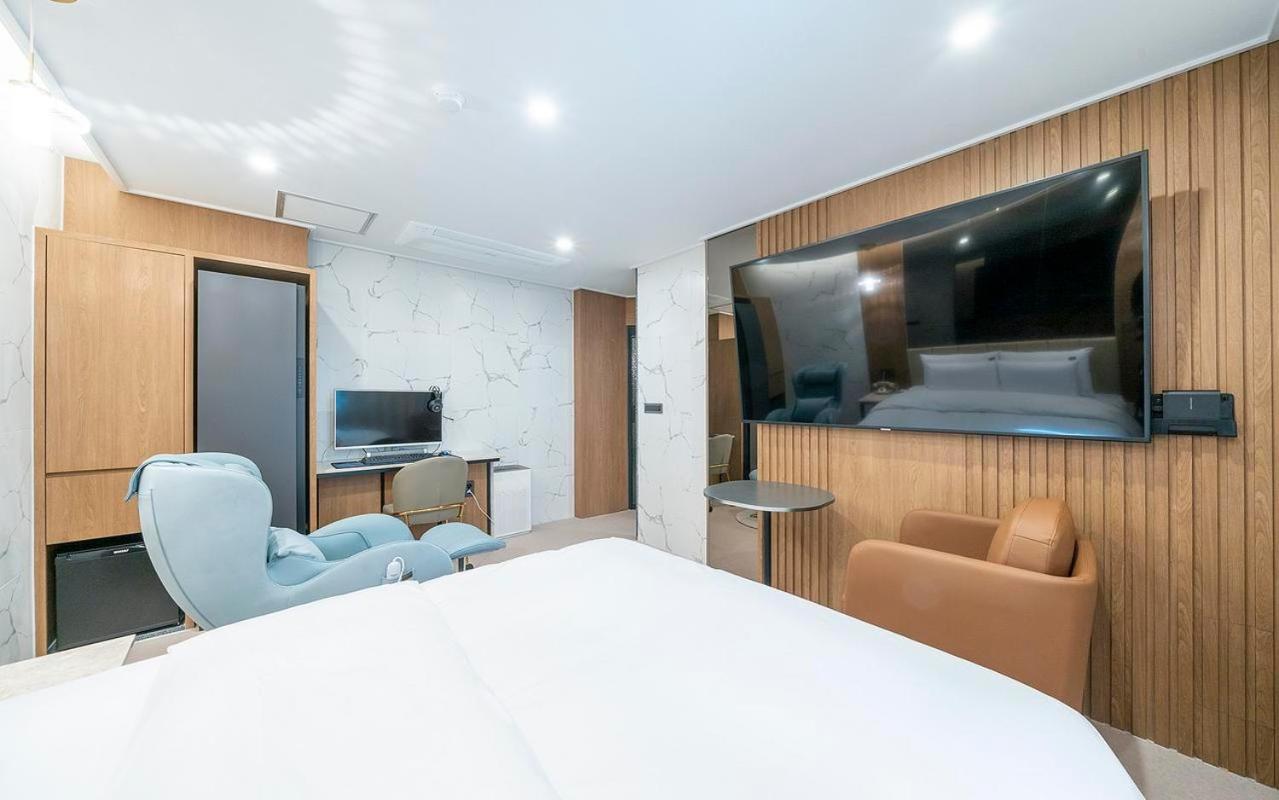 Rosy Hotel Cheongju Dış mekan fotoğraf