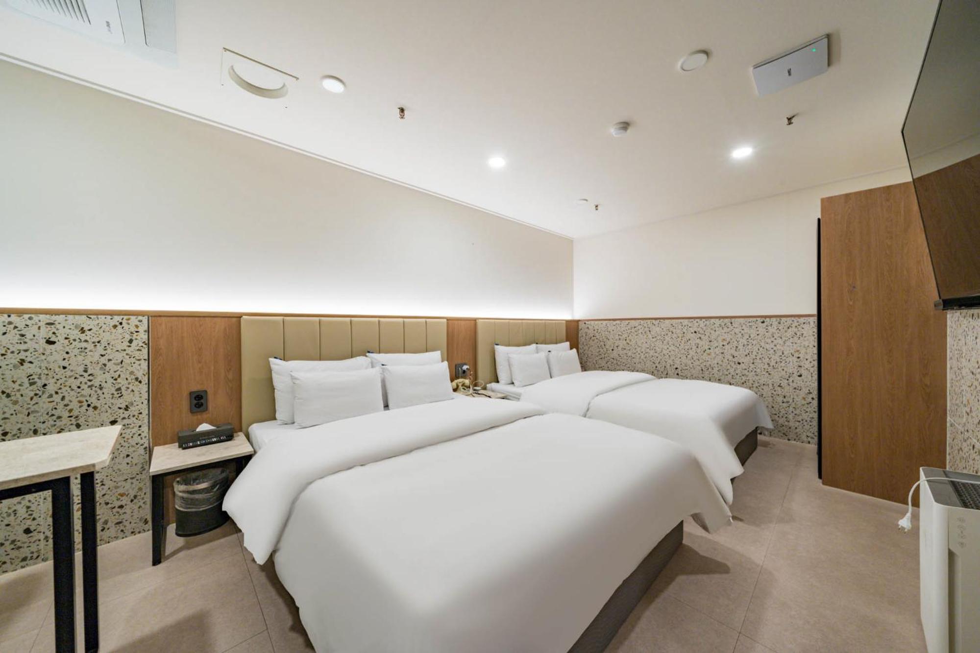 Rosy Hotel Cheongju Dış mekan fotoğraf