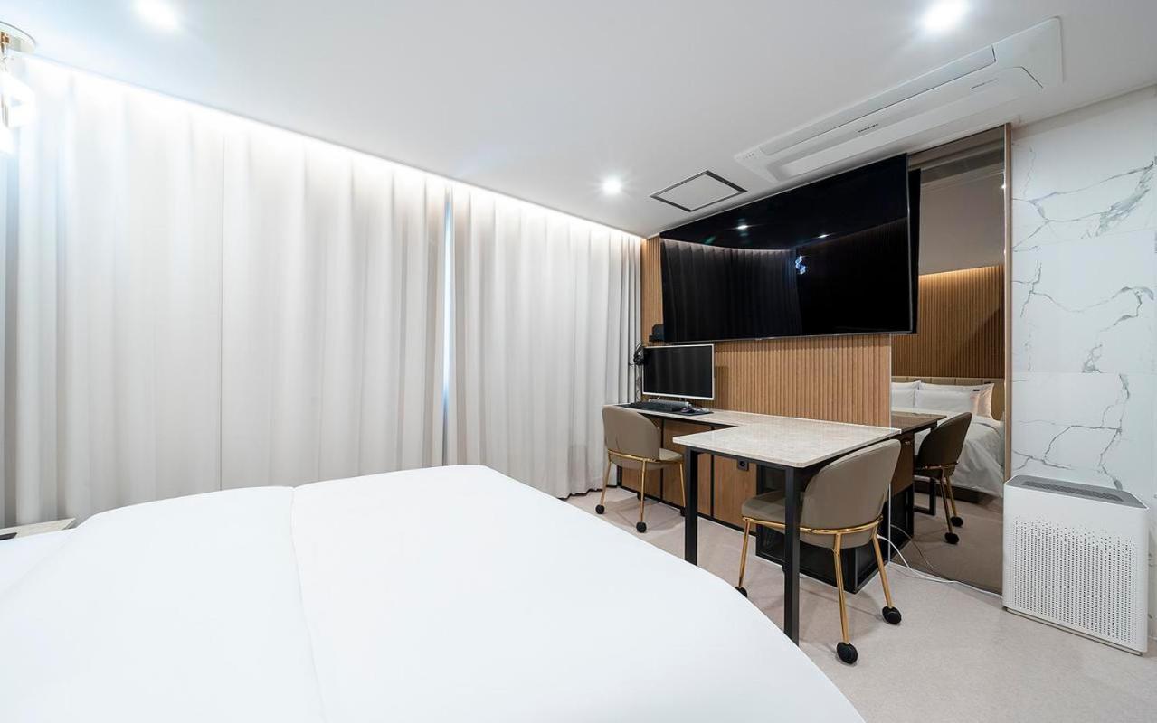 Rosy Hotel Cheongju Dış mekan fotoğraf